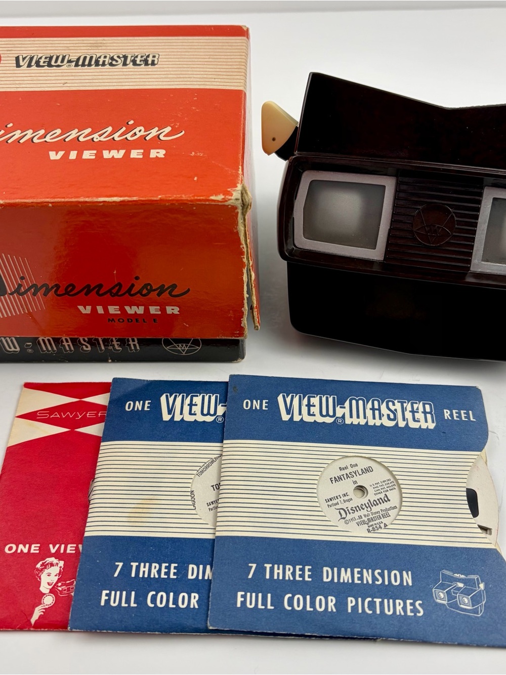 Vintage Sawyer's 3D View-Master In Original Box Model E With Disney Reels
